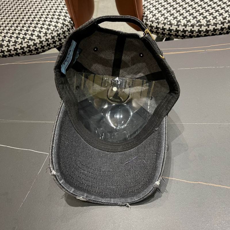 Prada cap (45)